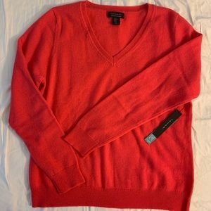 Cashmere Tahari Sweater